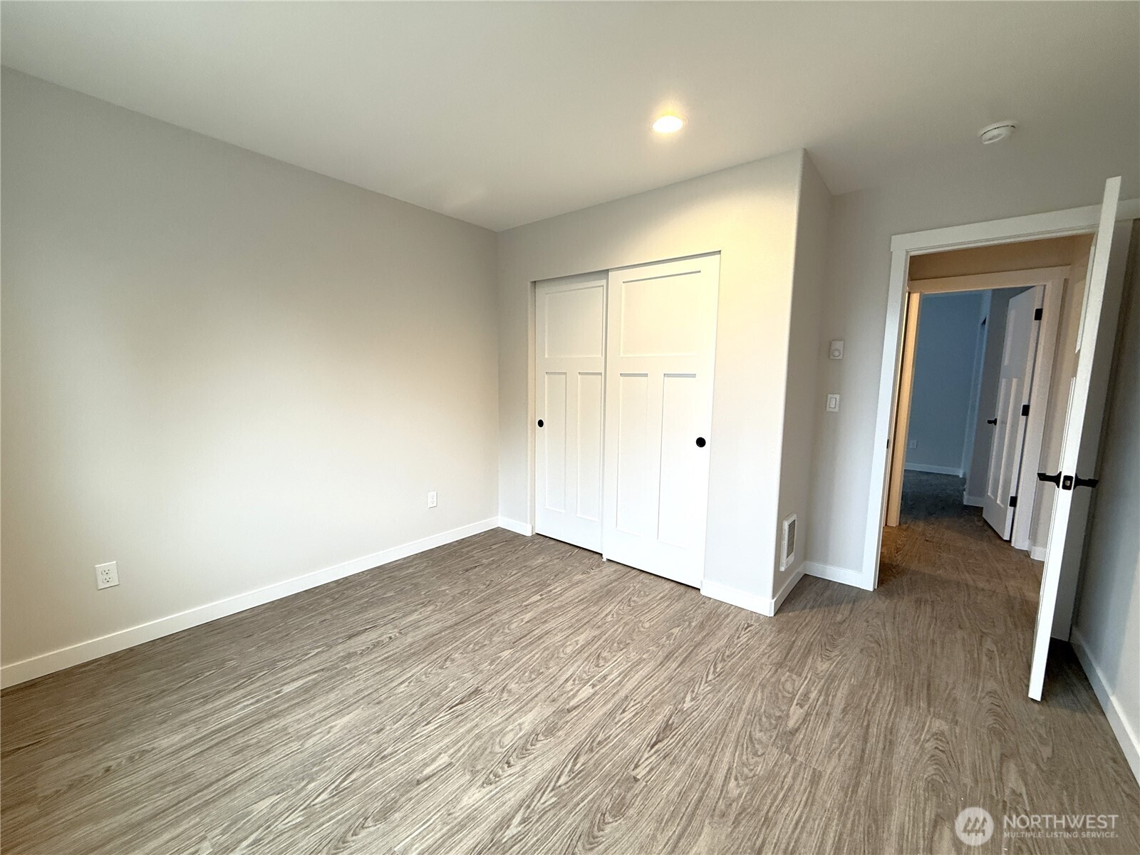 393 Sextans Avenue Property Photo 32