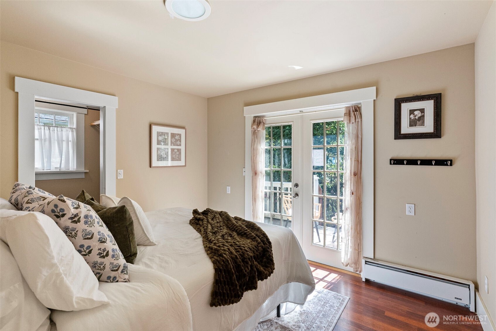 506 Perry Avenue Property Photo 12
