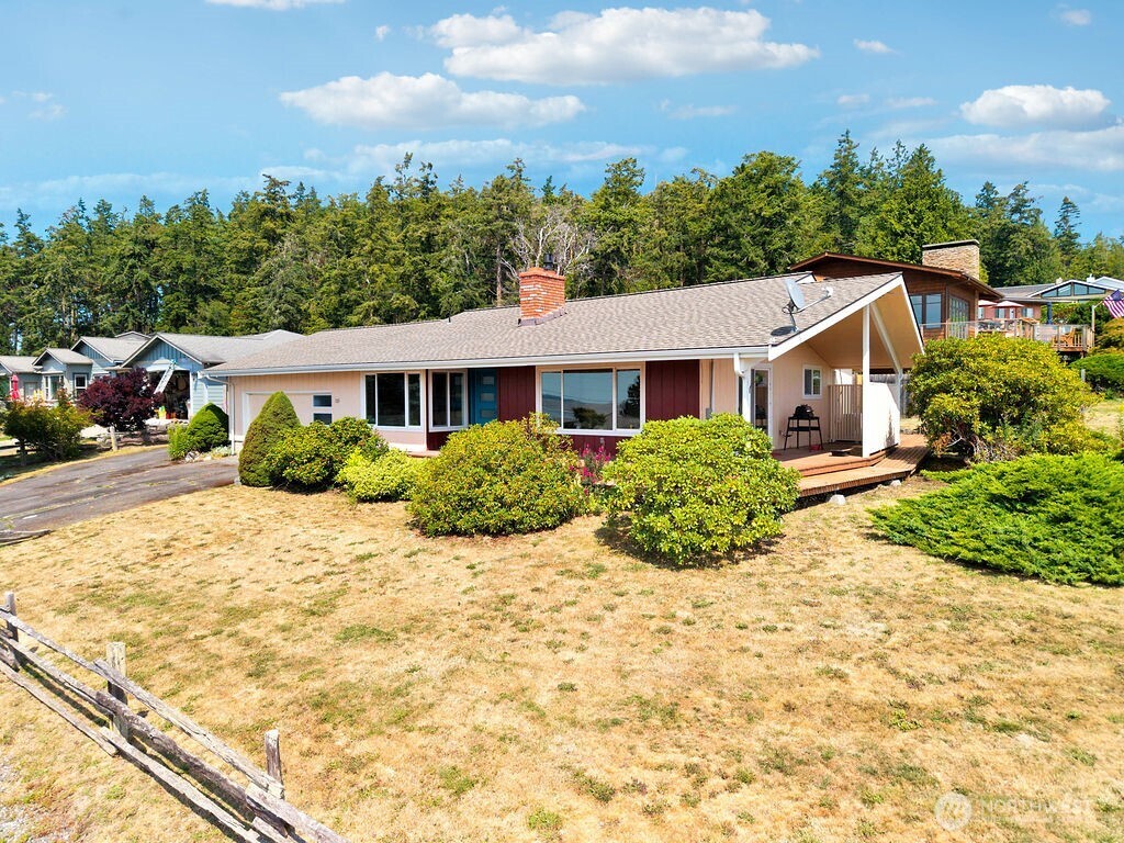 320 N Palmer Drive Property Photo 1