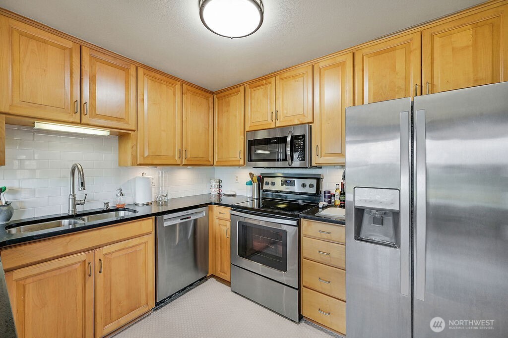 320 N Palmer Drive Property Photo 21