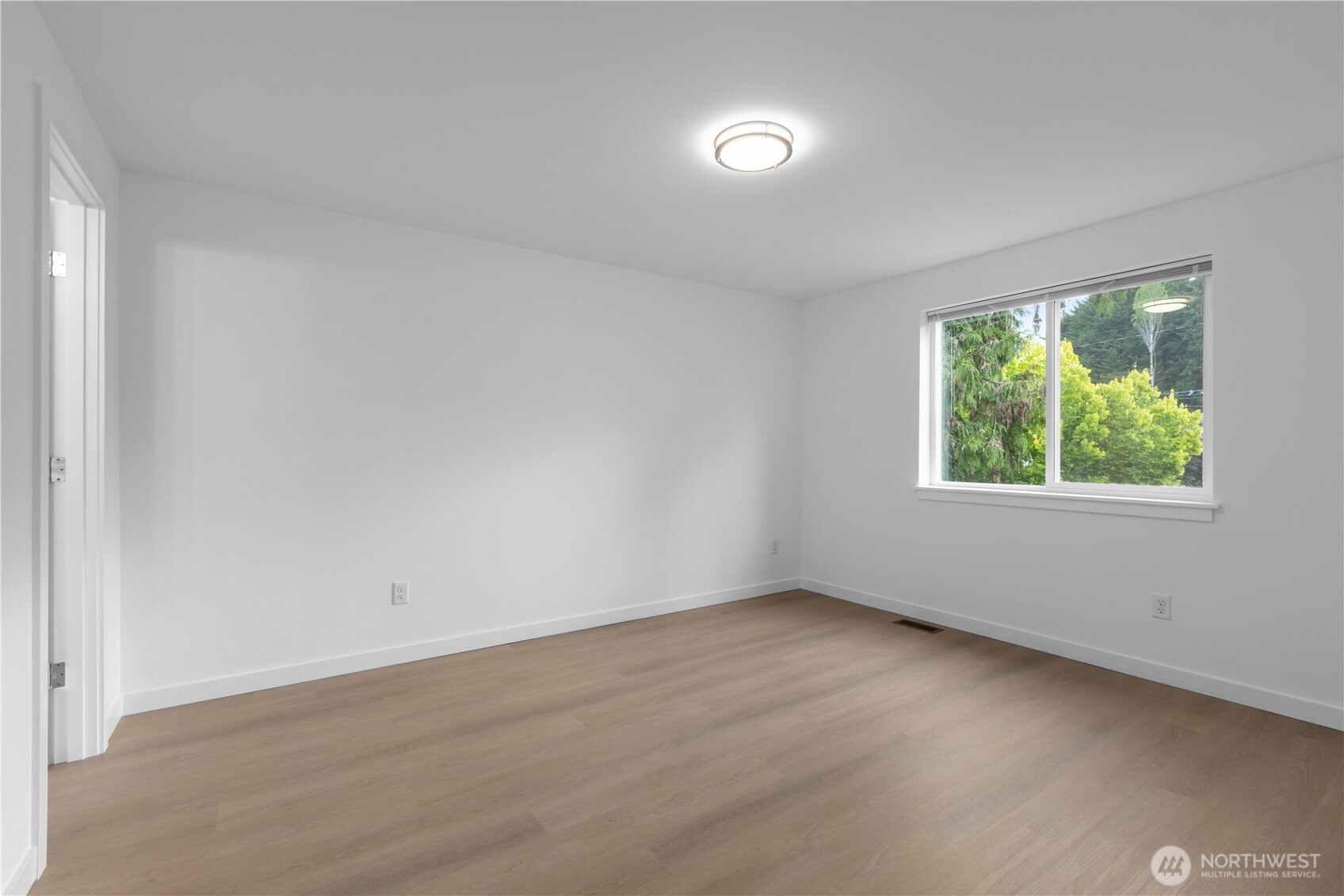 5016 26th Avenue Property Photo 17
