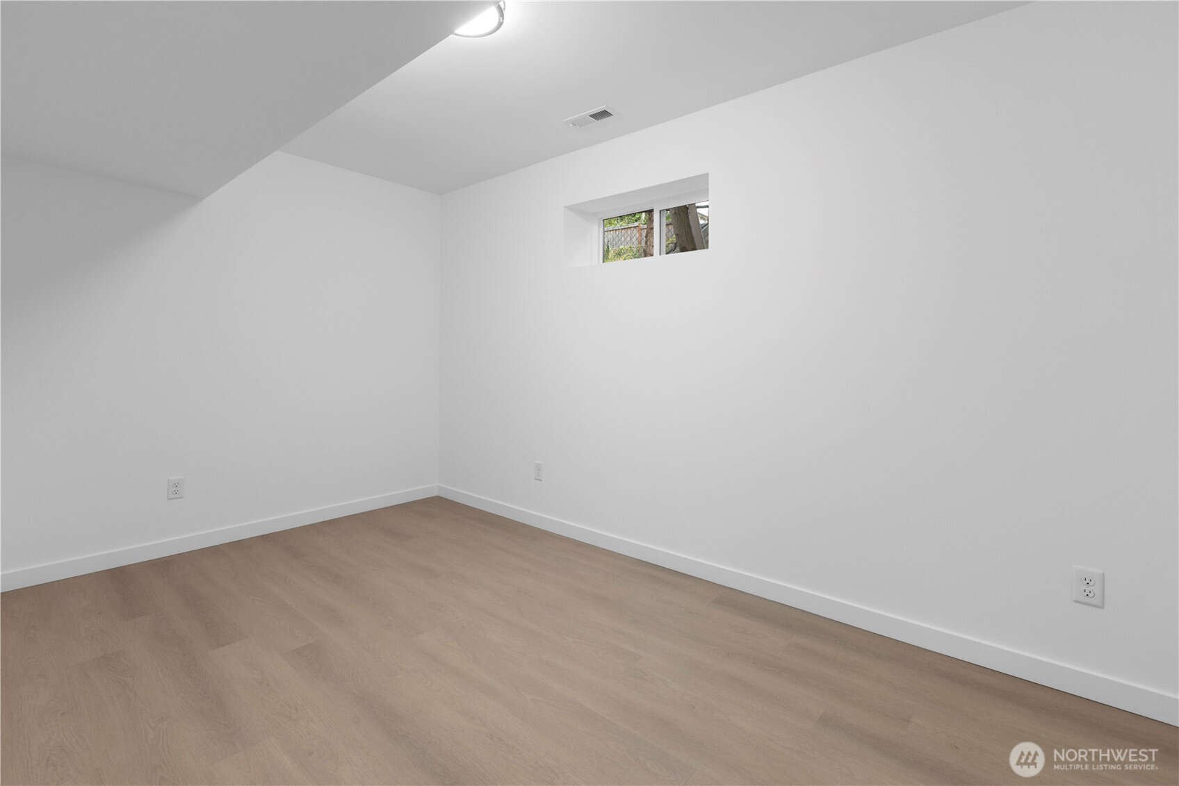 5016 26th Avenue Property Photo 27