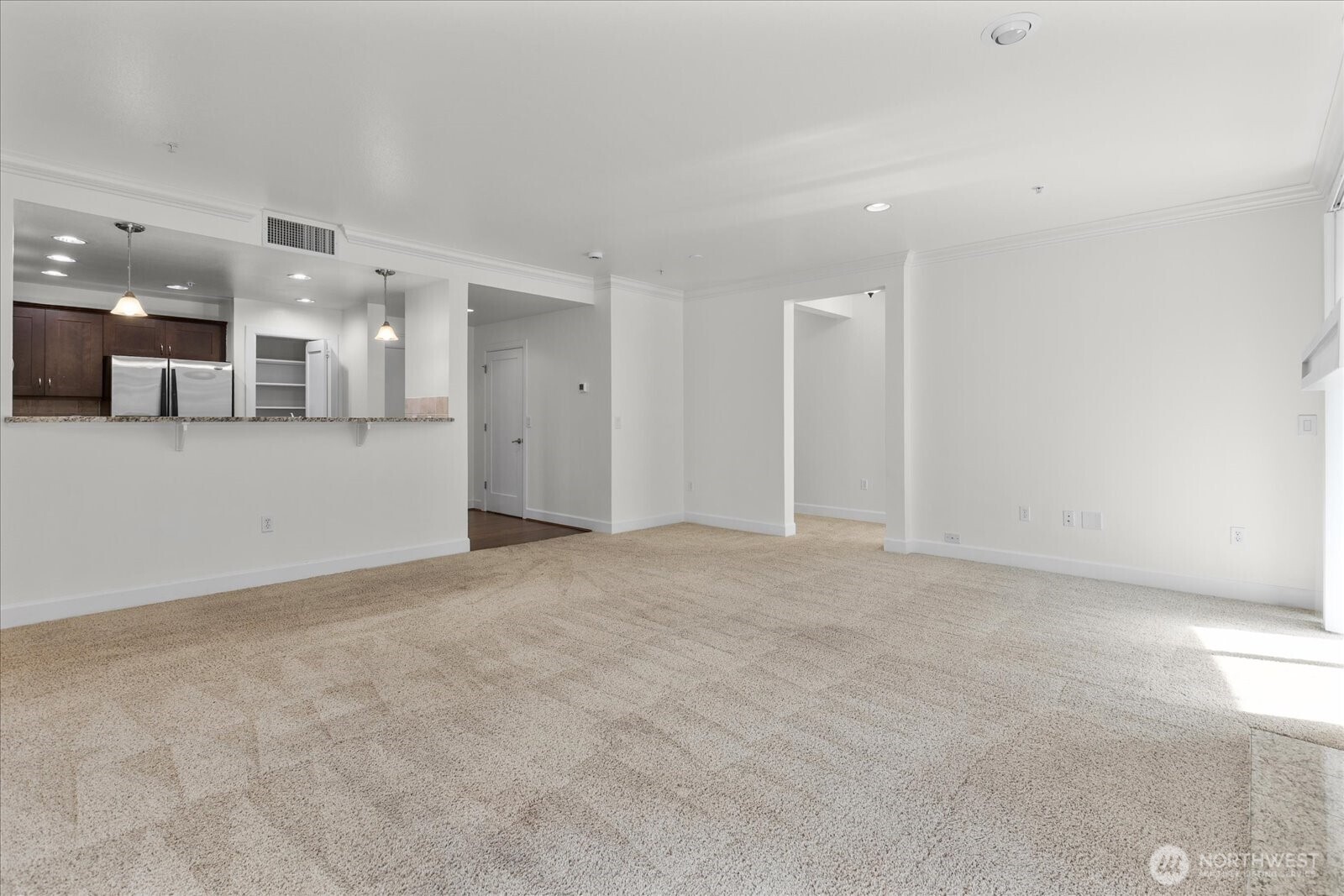 15408 Main Street 208 Property Photo 5