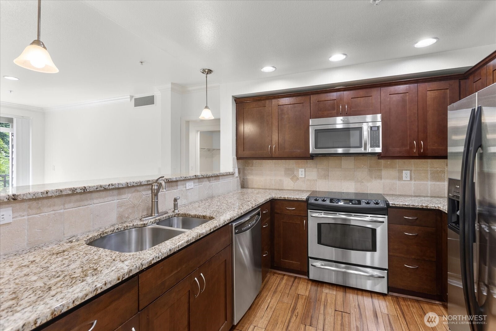 15408 Main Street 208 Property Photo 6