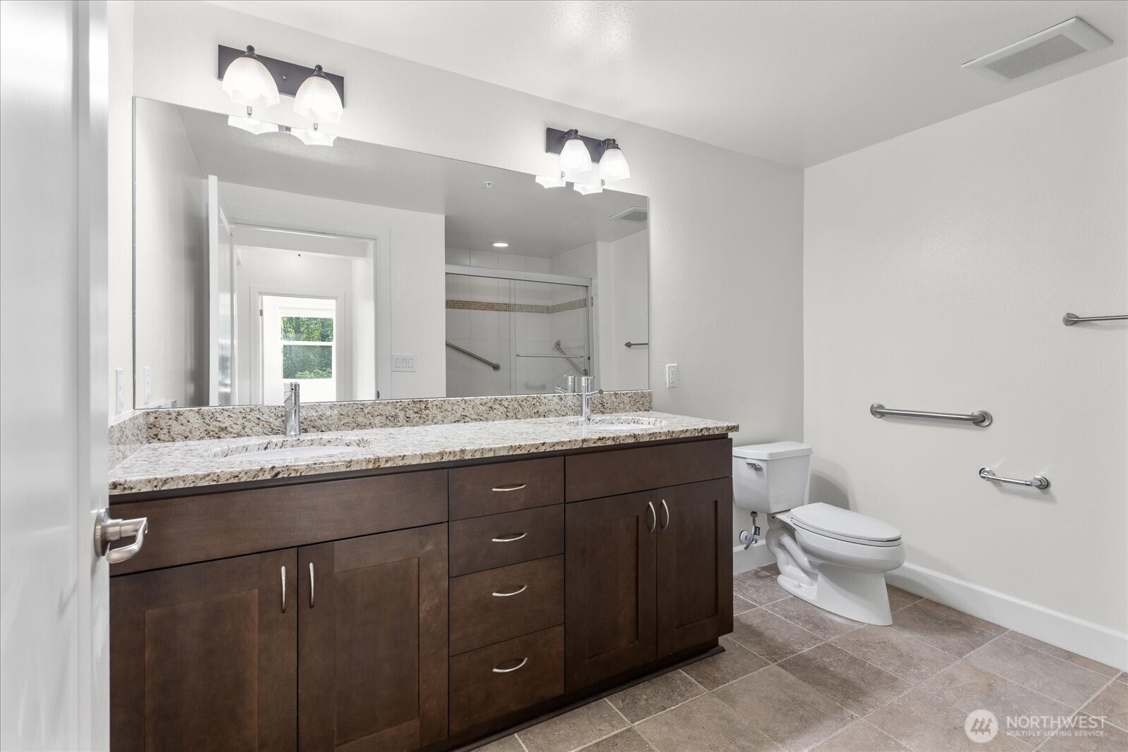 15408 Main Street 208 Property Photo 16