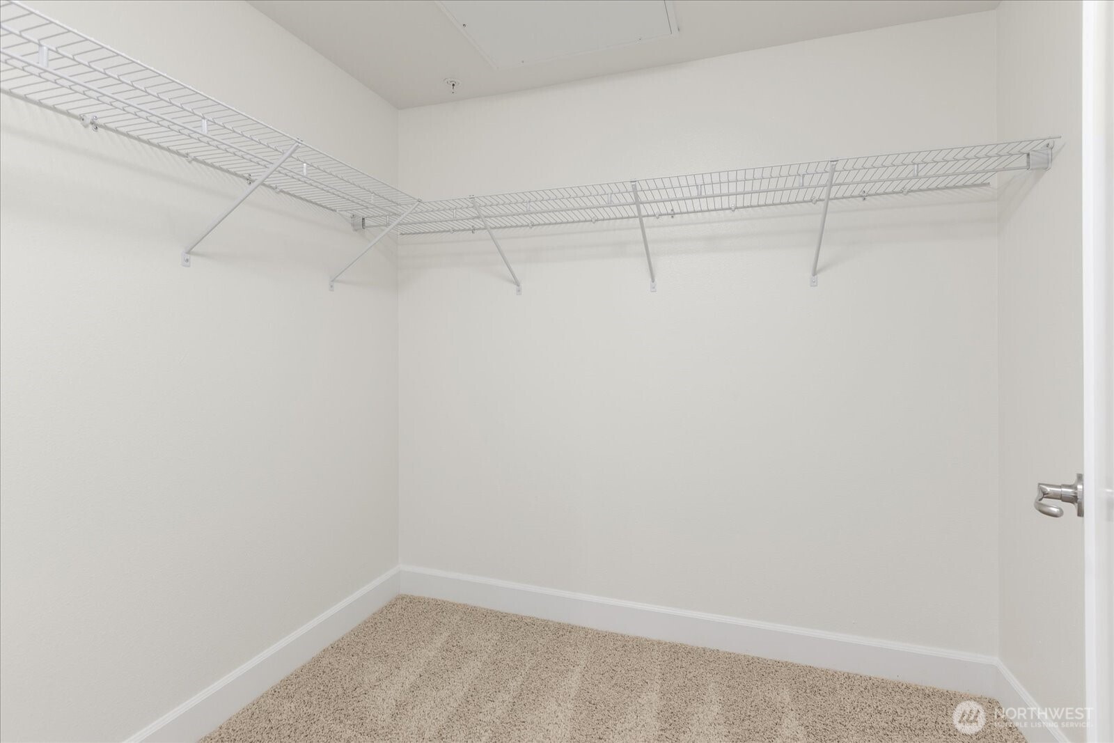 15408 Main Street 208 Property Photo 22