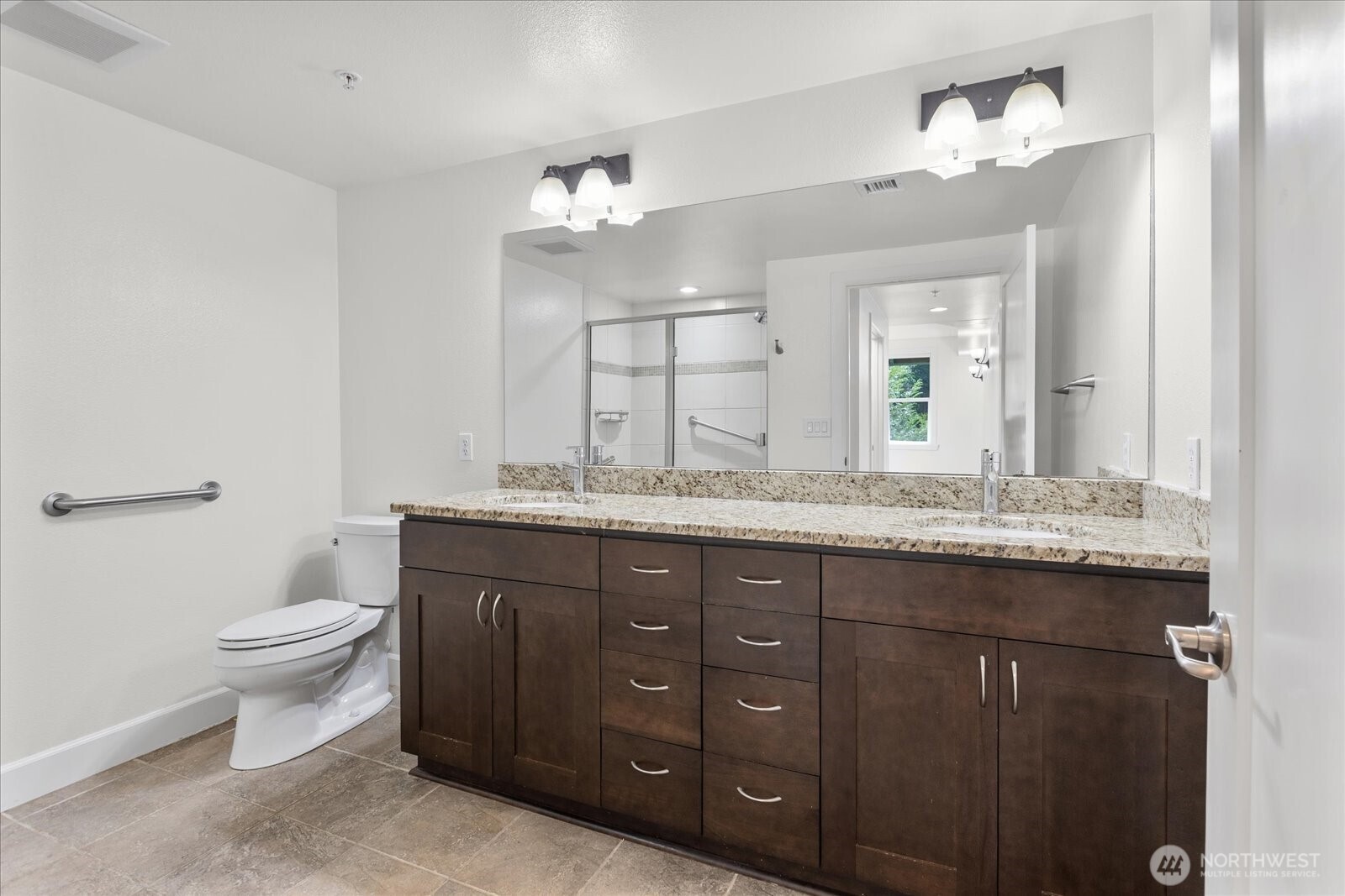 15408 Main Street 208 Property Photo 23