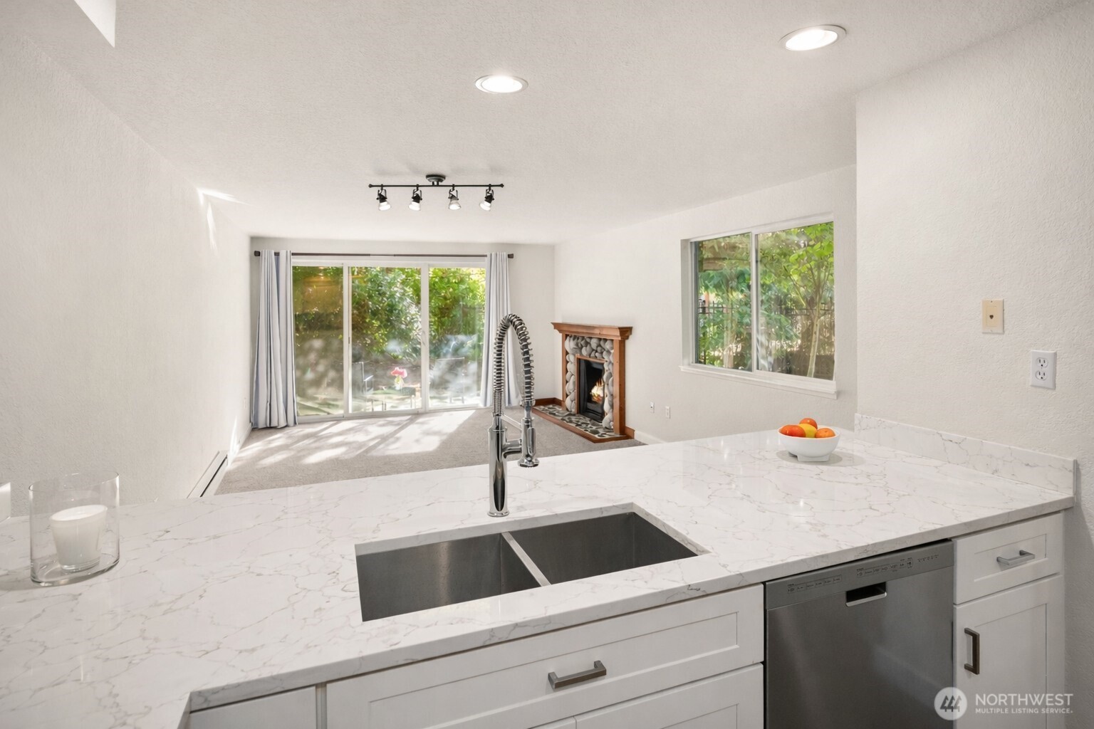 12014 98th Avenue 101 Property Photo 16