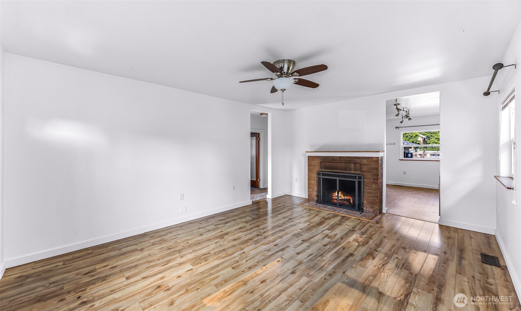 2534 Cherry Street Property Photo 4