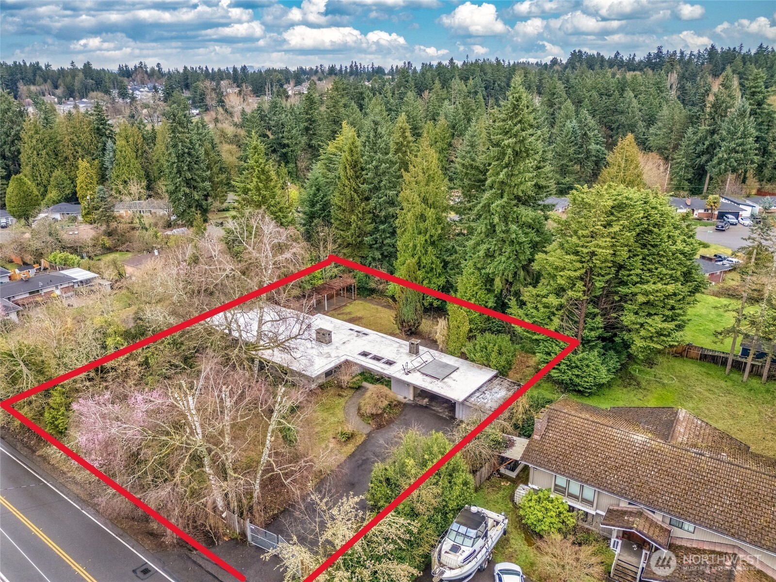 700 Reiten Road Property Photo 4