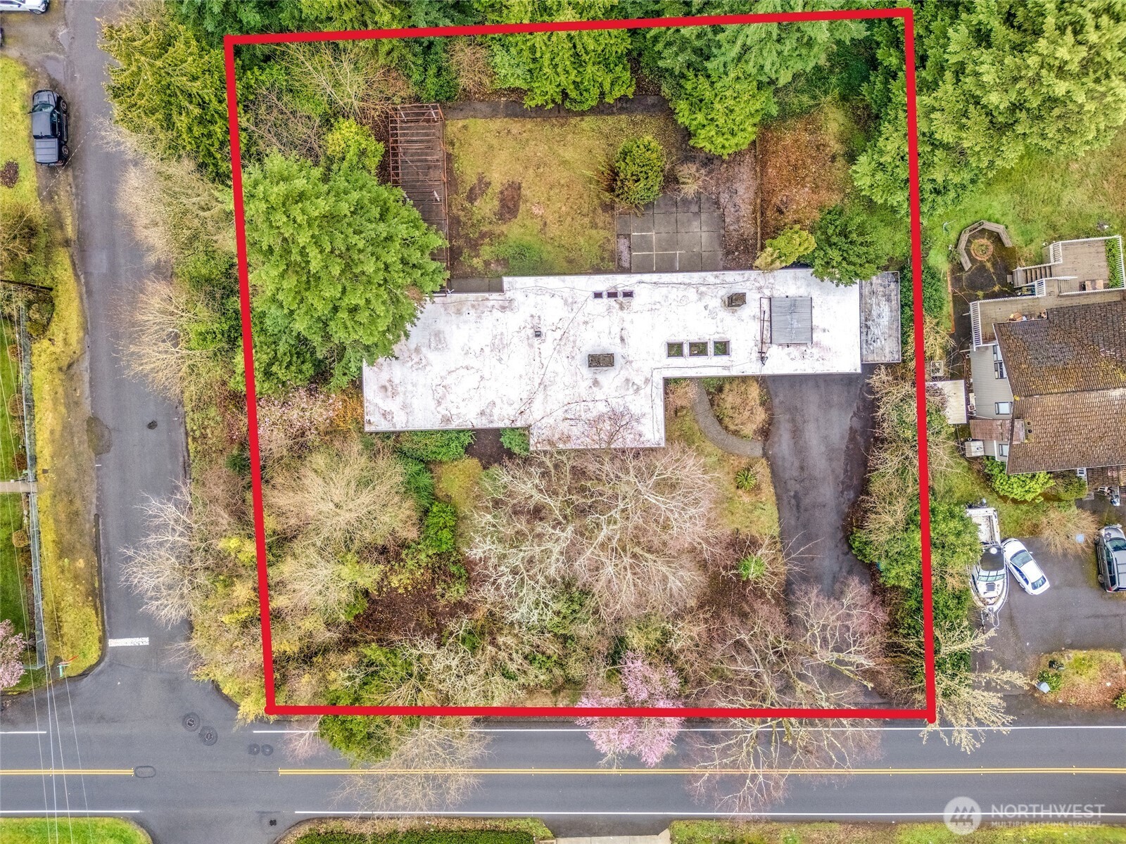 700 Reiten Road Property Photo 6