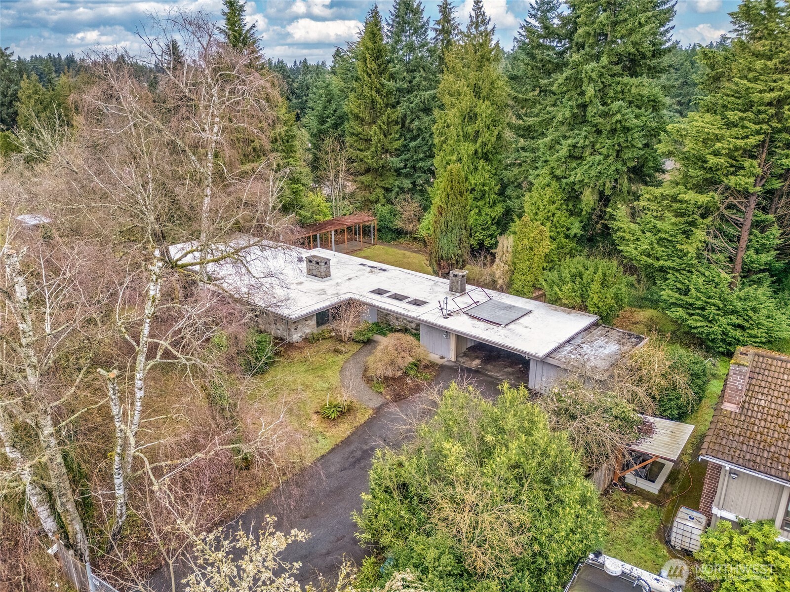 700 Reiten Road Property Photo 7