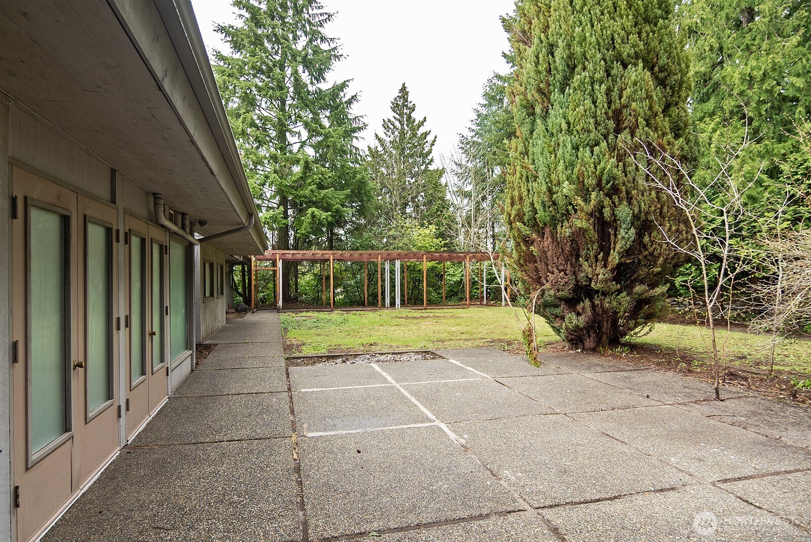 700 Reiten Road Property Photo 17