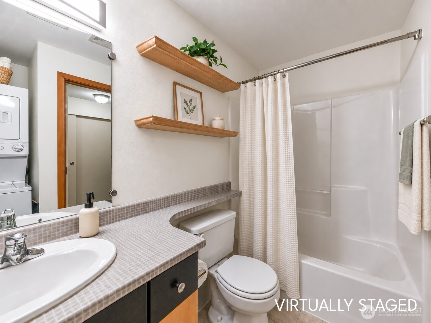4020 Aurora Avenue 308 Property Photo 6