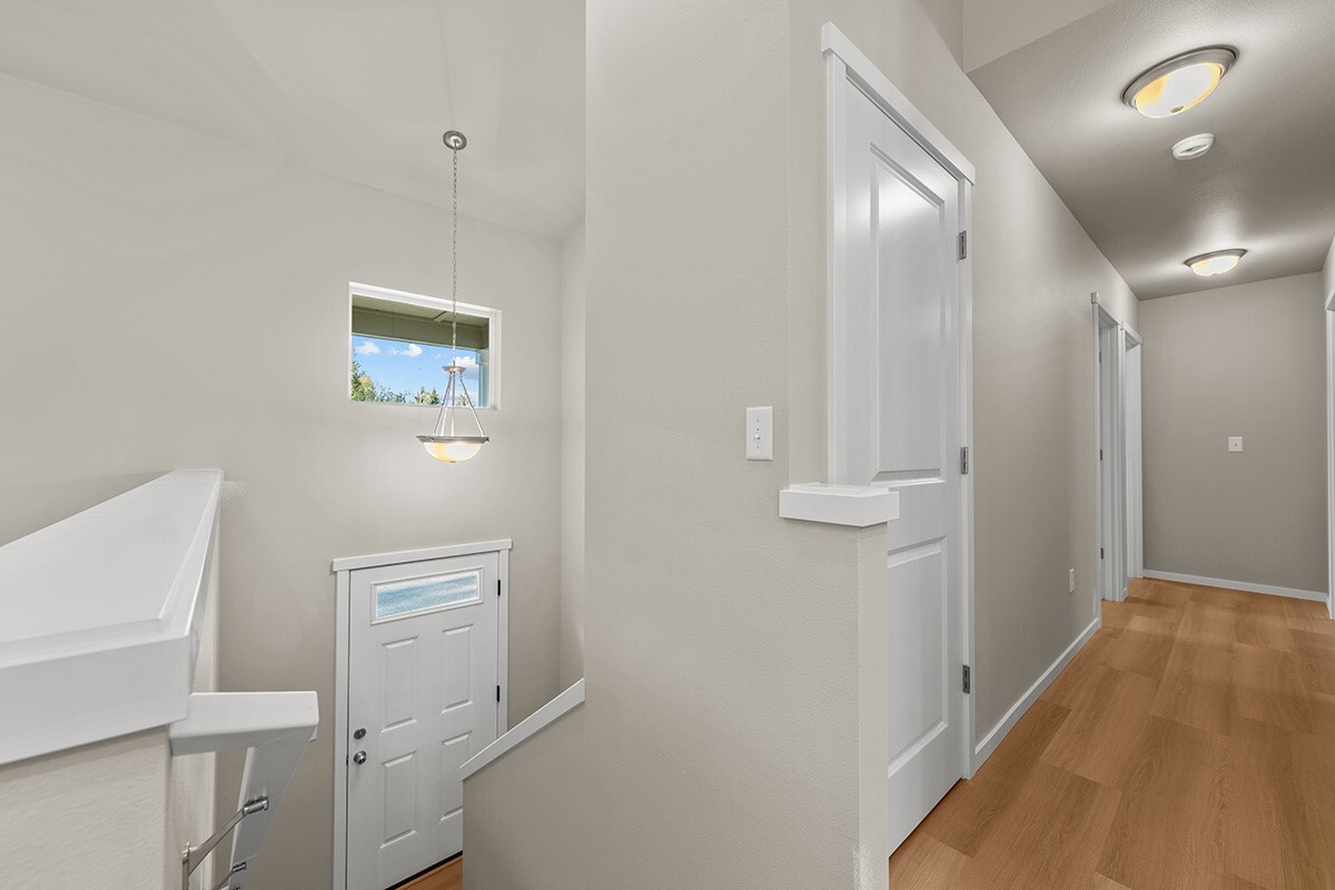 20431 44th Avenue 2b Property Photo 6