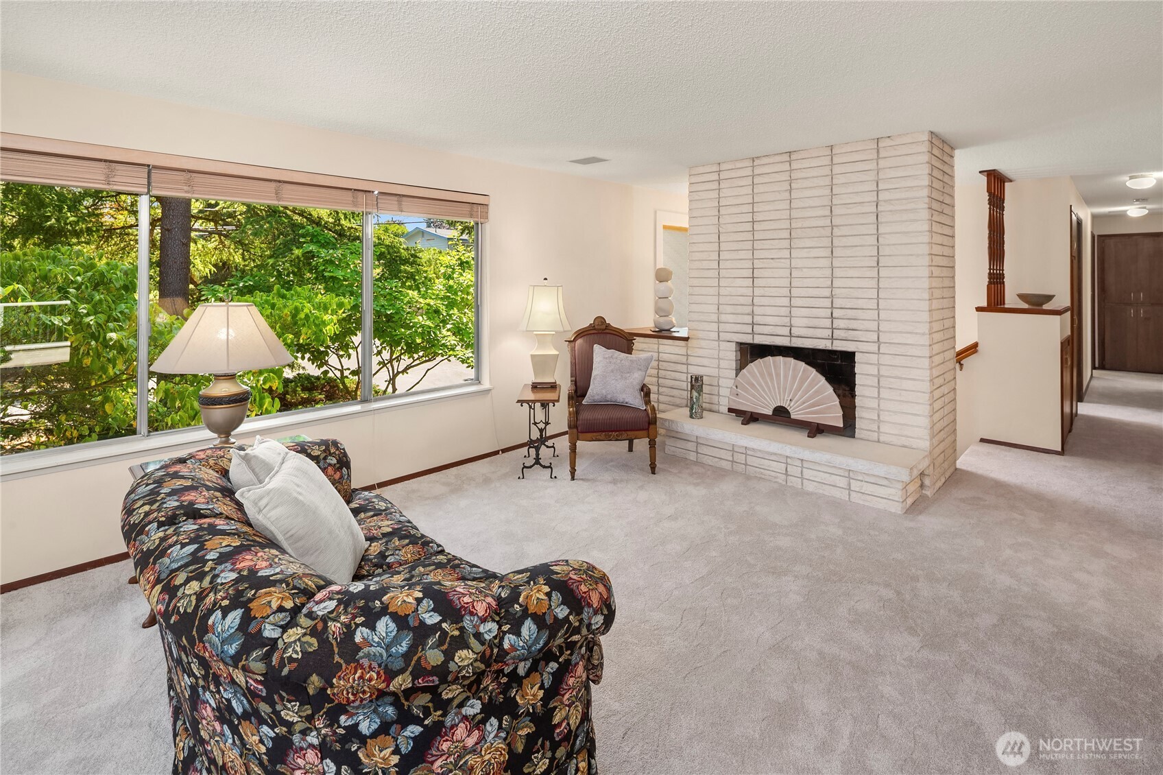 344 S 183rd Street Property Photo 4