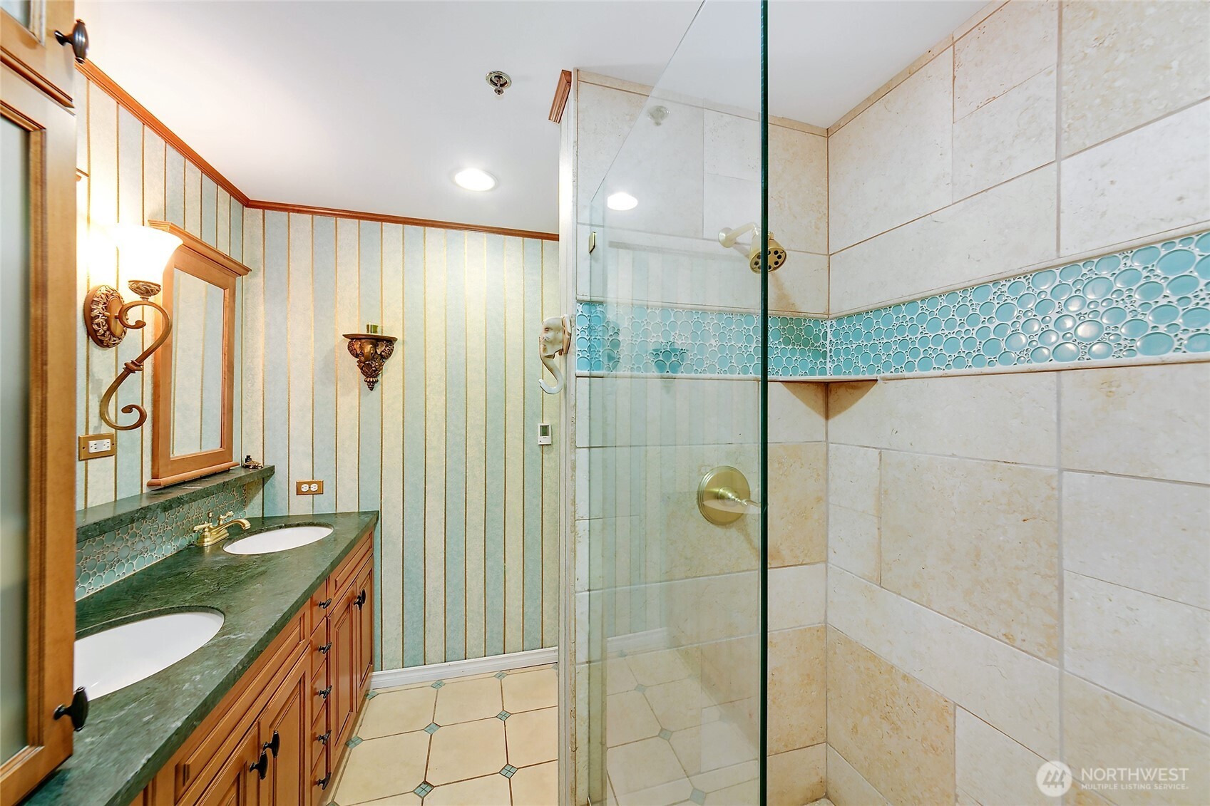 2801 1st Avenue 208 Property Photo 15