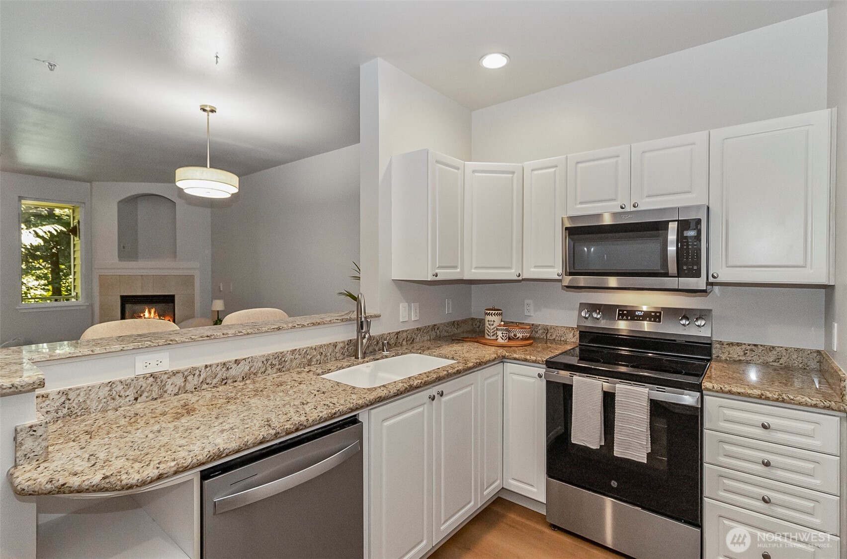 12712 Admiralty Way F-202 Property Photo 11