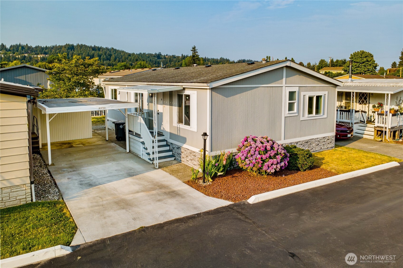 10711 62nd Street Property Photo 1