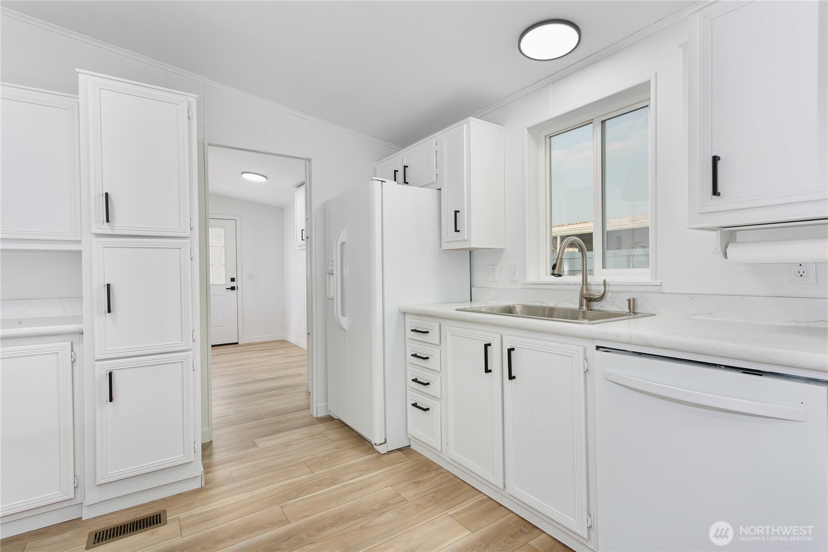 10711 62nd Street Property Photo 10