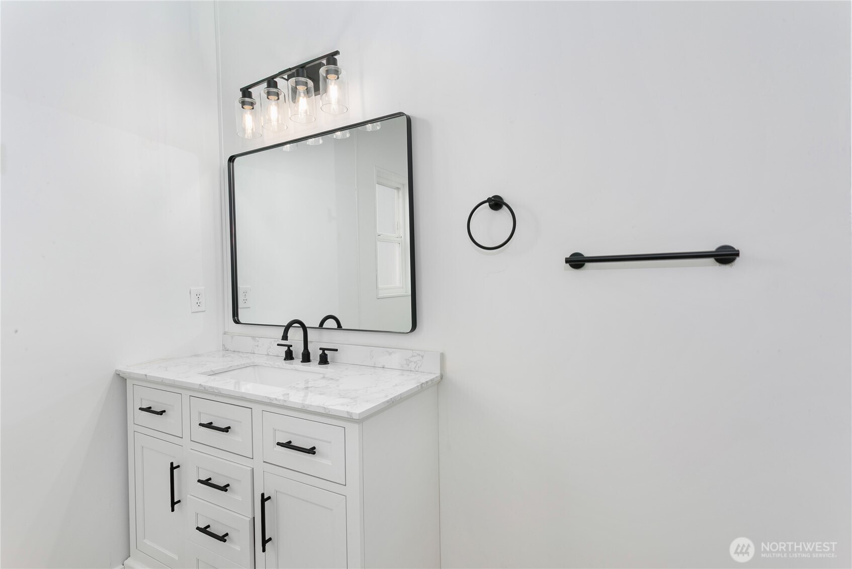 10711 62nd Street Property Photo 27