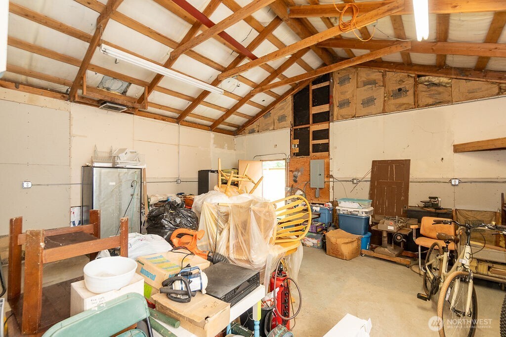 16328 Dogwood Lane Property Photo 3