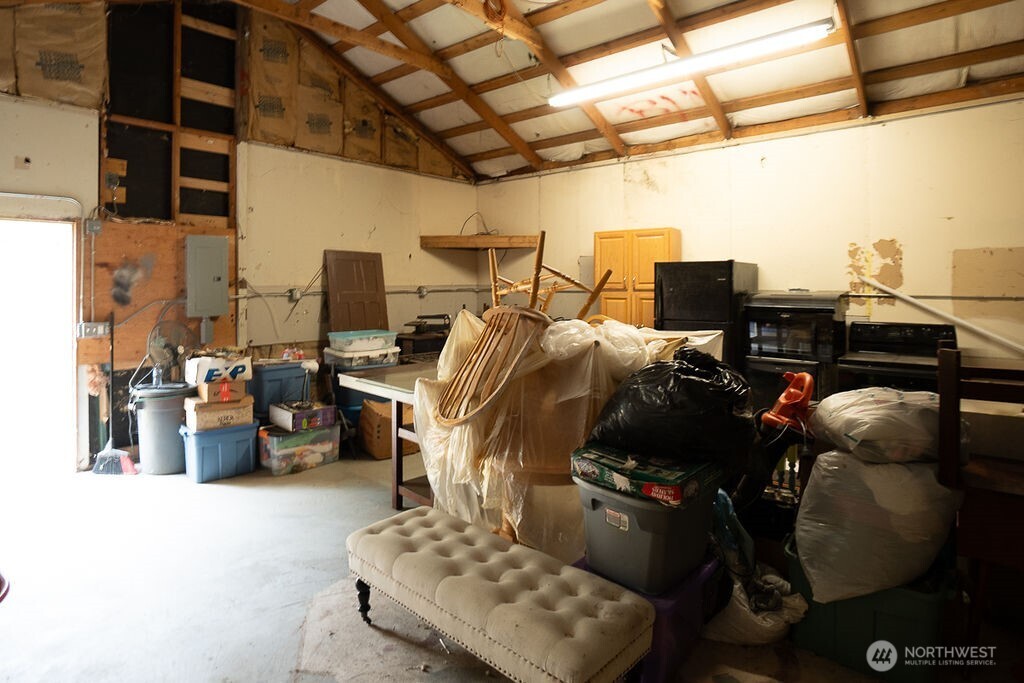 16328 Dogwood Lane Property Photo 4