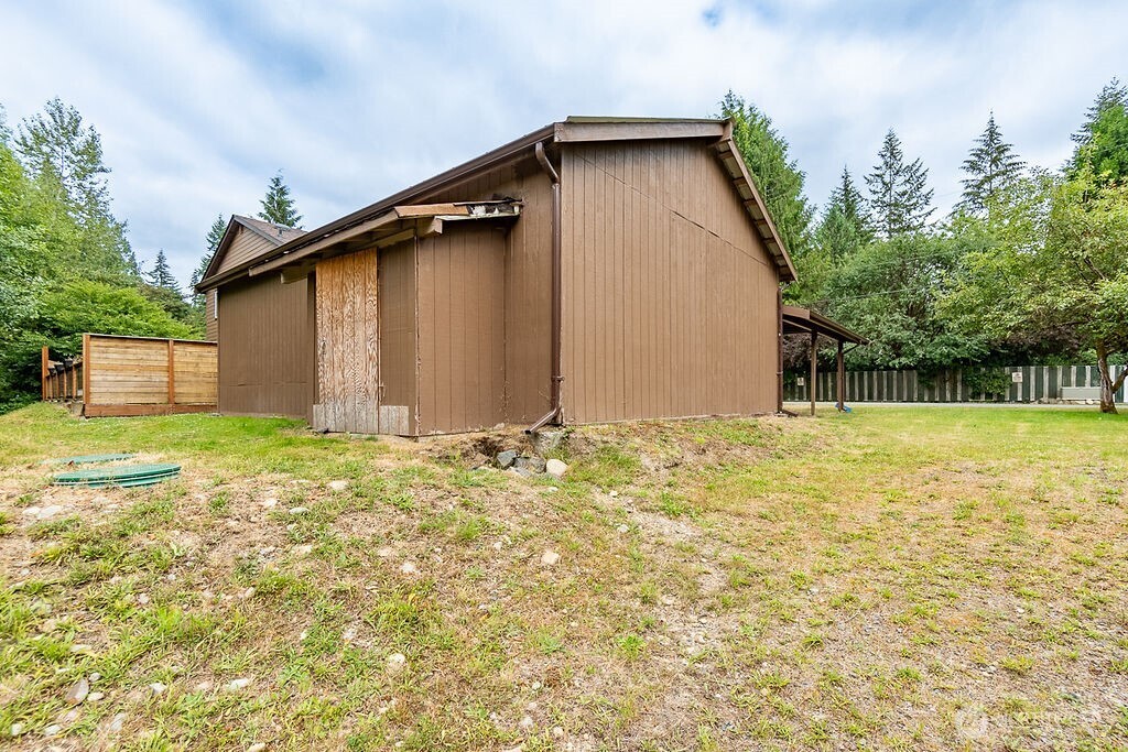 16328 Dogwood Lane Property Photo 13