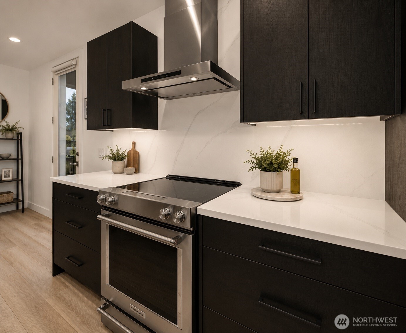 727 Belmont Avenue Property Photo 10