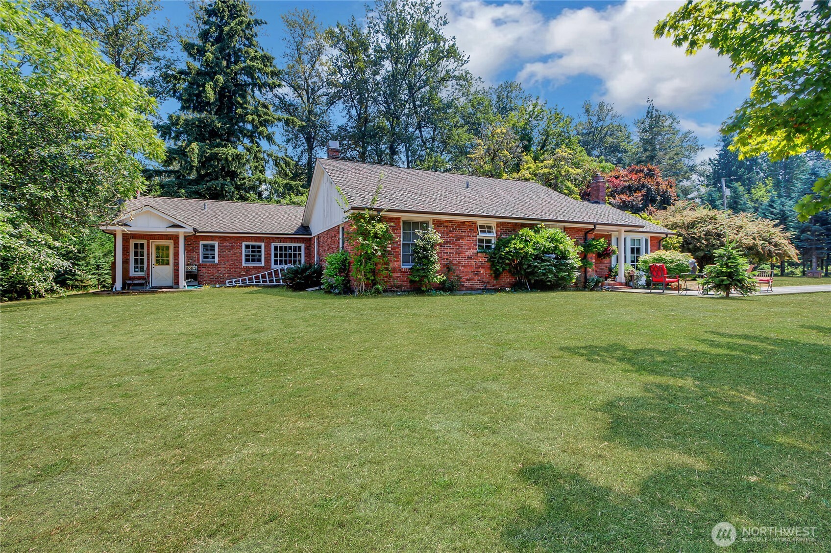 15901 106th Street Property Photo 4