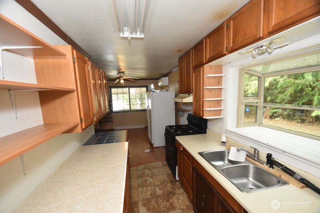 6250 Juniper Lane Property Photo 8