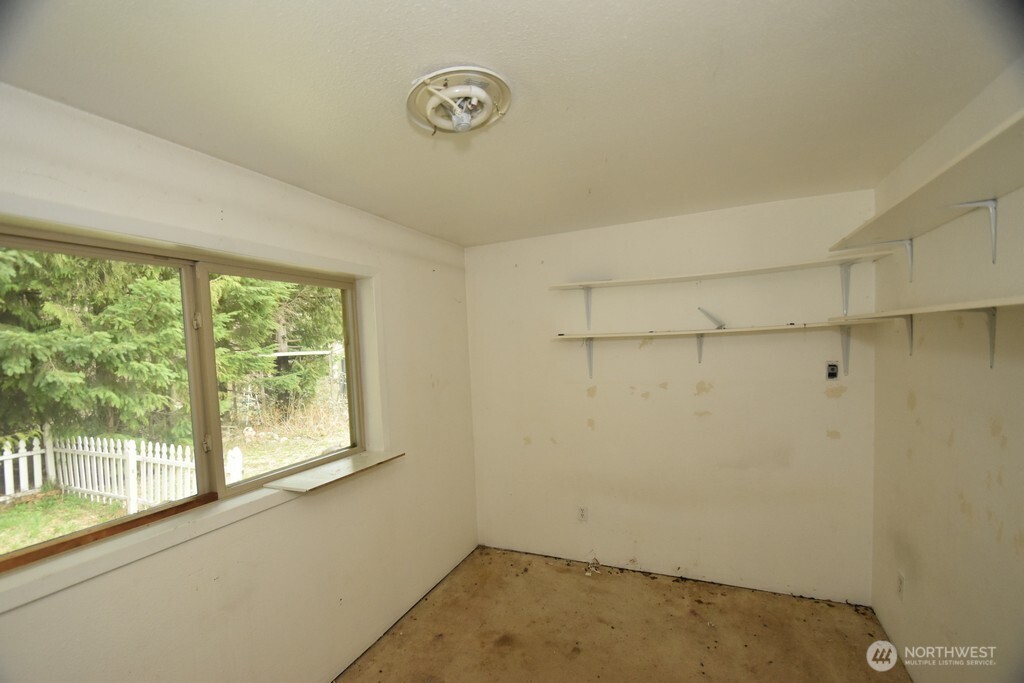 6250 Juniper Lane Property Photo 9
