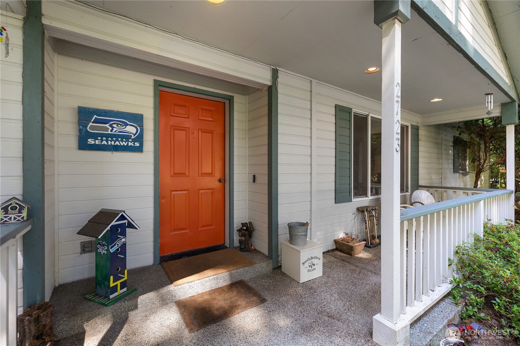 2723 Woodgrove Street Property Photo 2