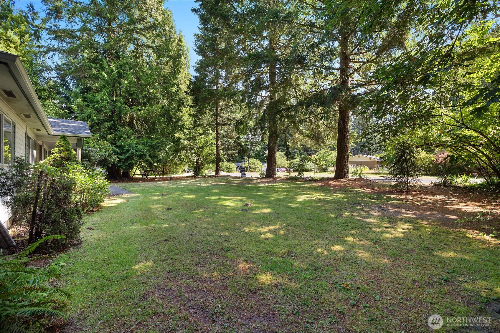 2723 Woodgrove Street Property Photo 33