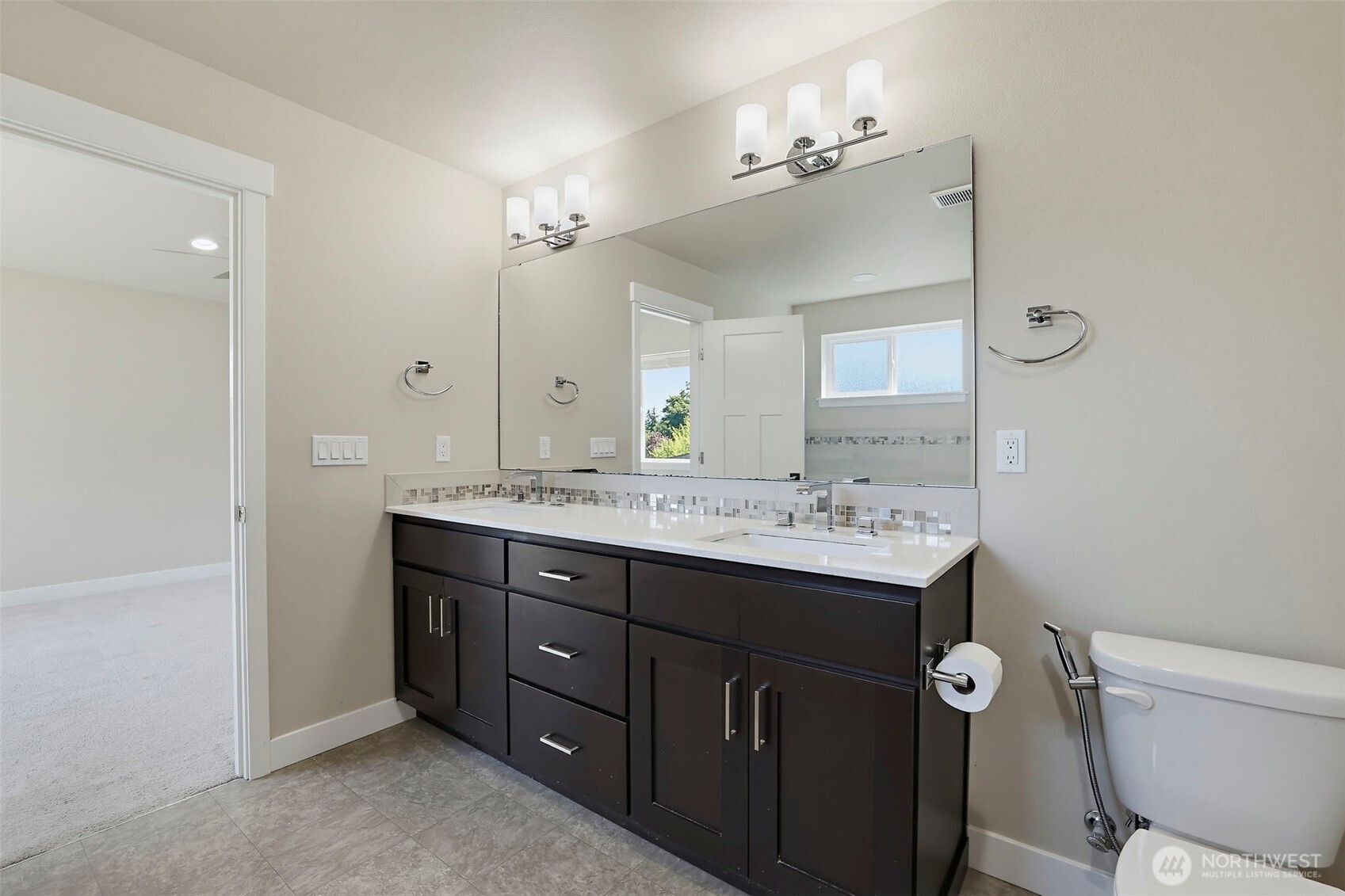 1312 170th Place B Property Photo 10