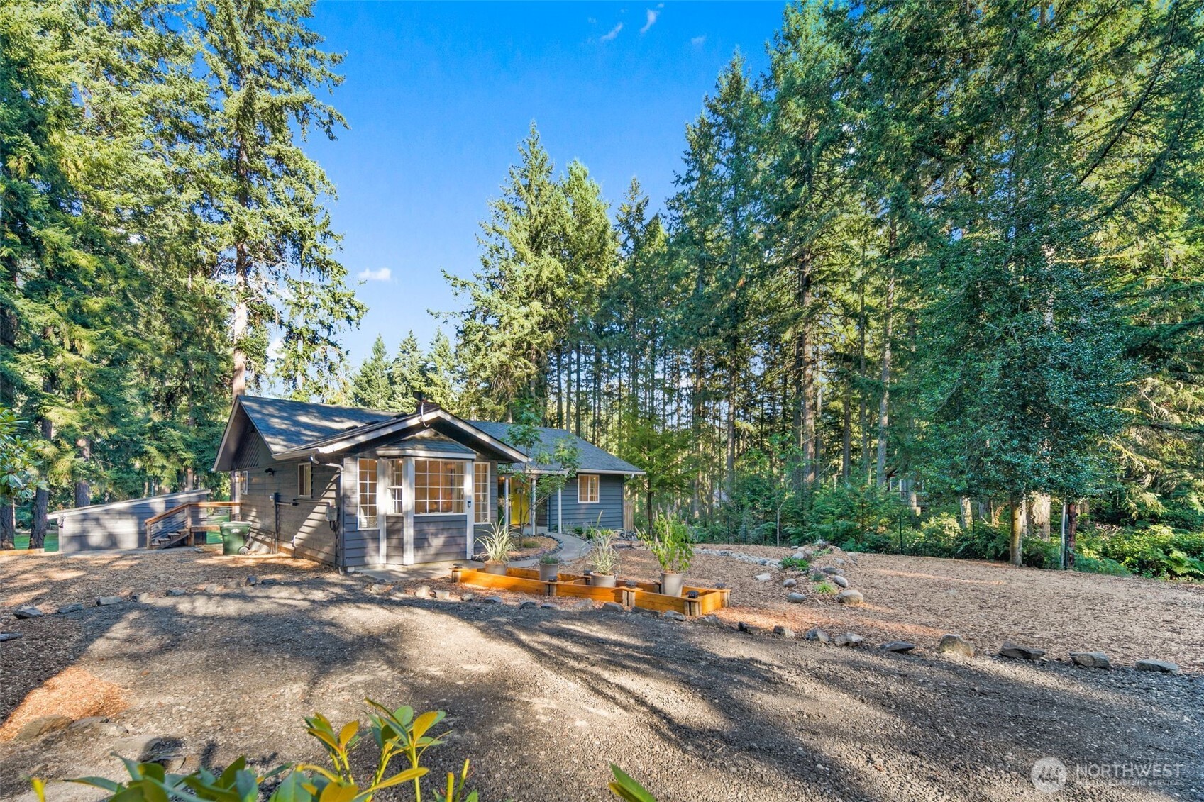 11107 Tahoma Drive Property Photo 2