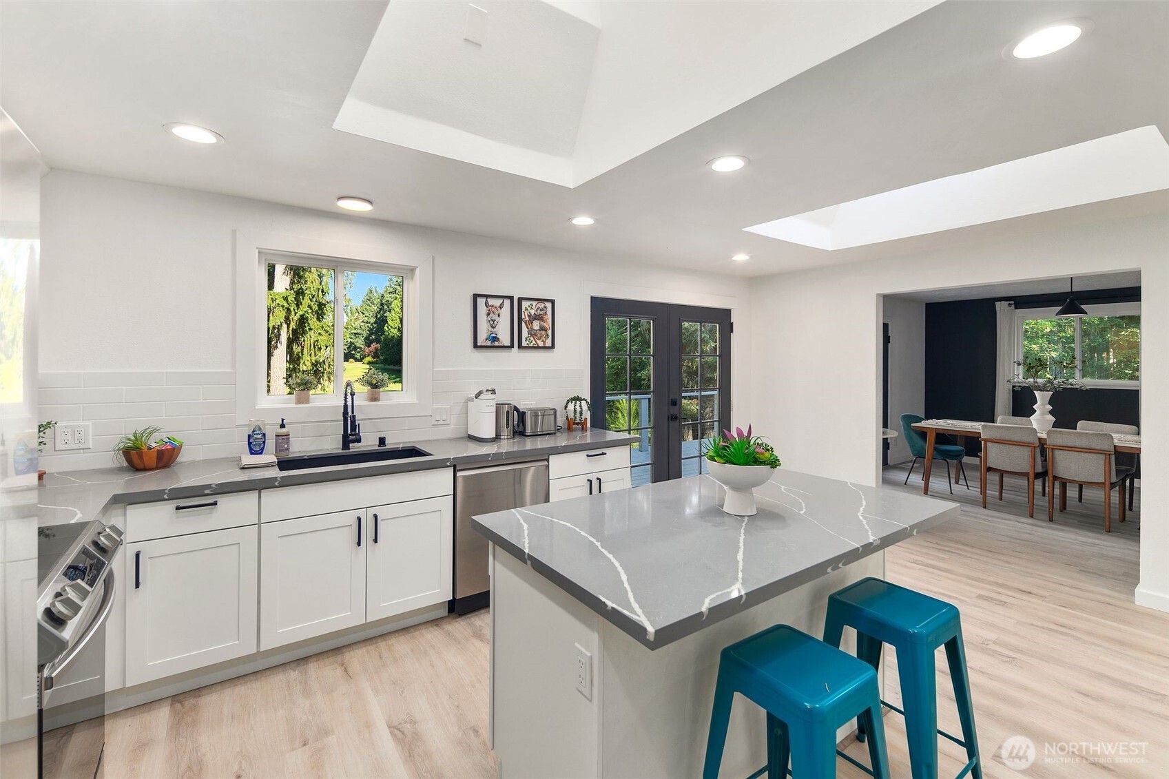 11107 Tahoma Drive Property Photo 10