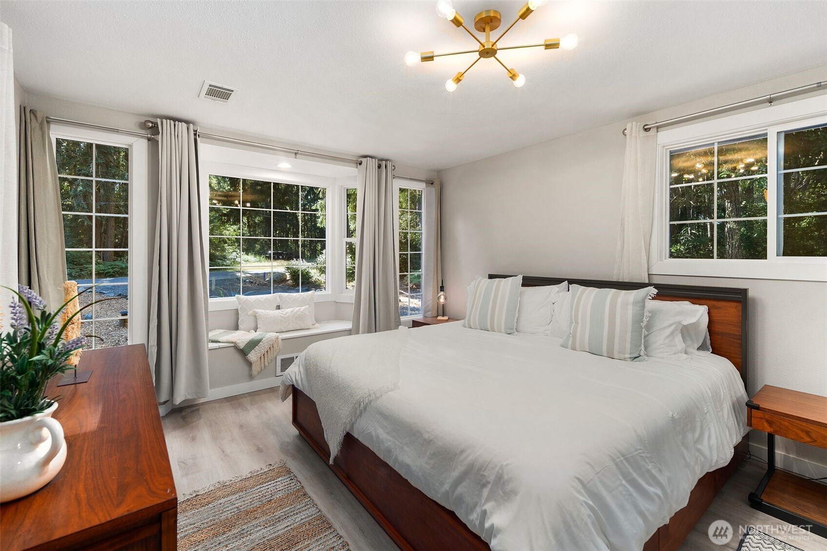 11107 Tahoma Drive Property Photo 17