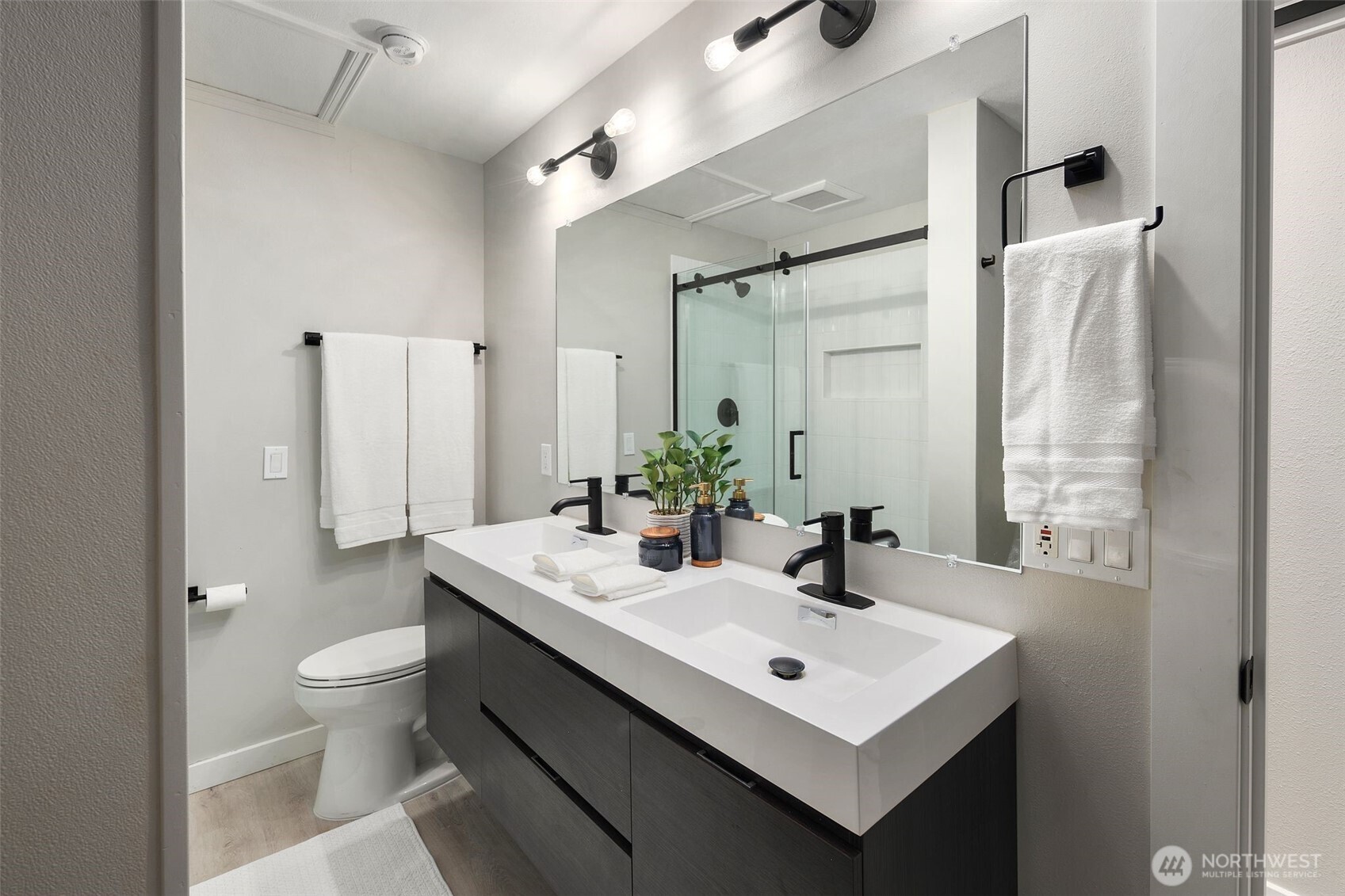 11107 Tahoma Drive Property Photo 19