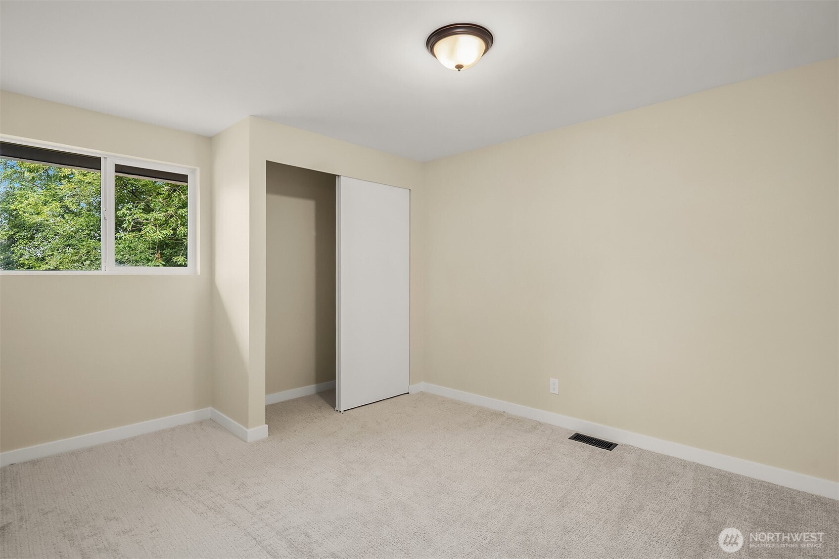 5702 218th Street Property Photo 20