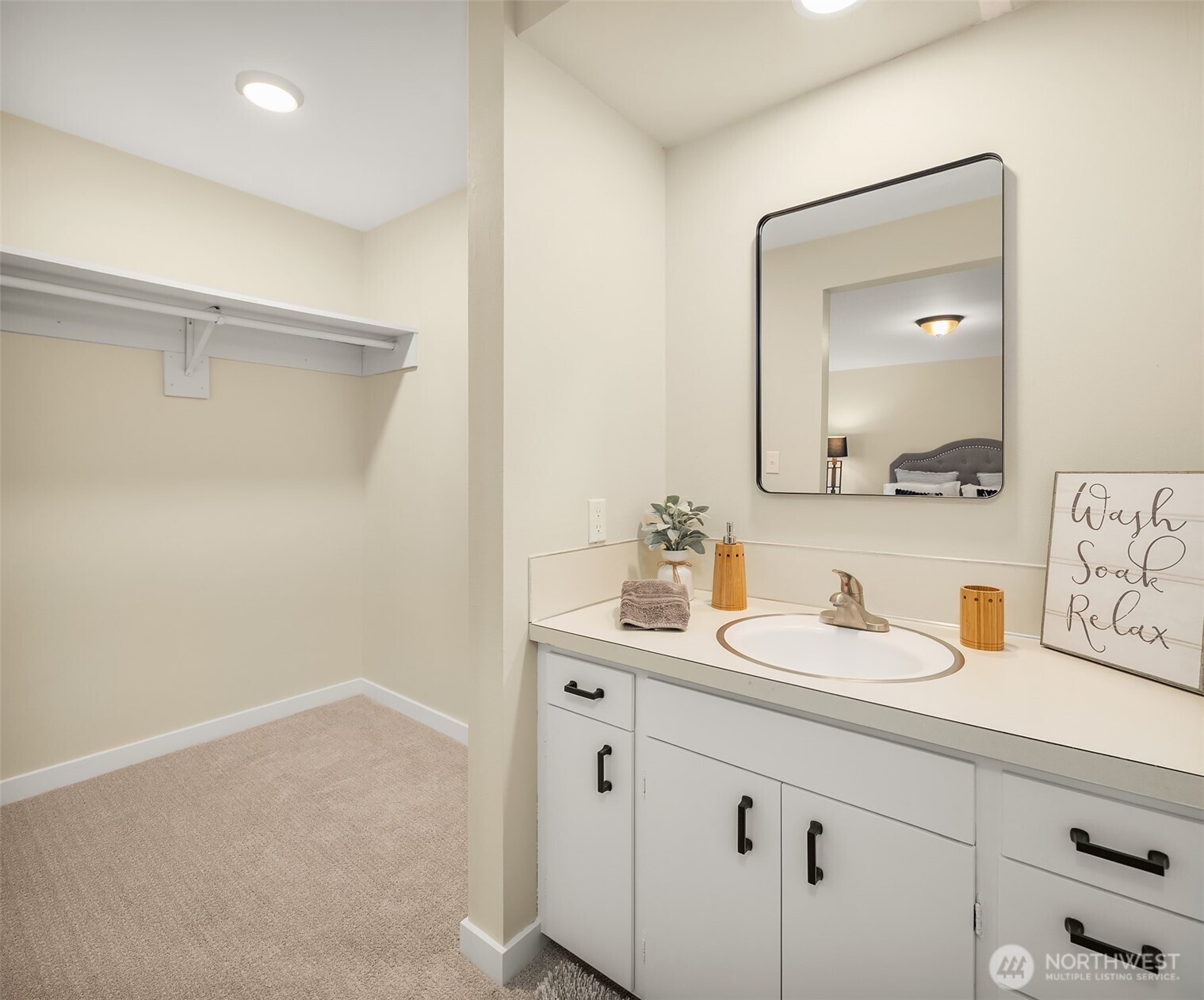 5702 218th Street Property Photo 24