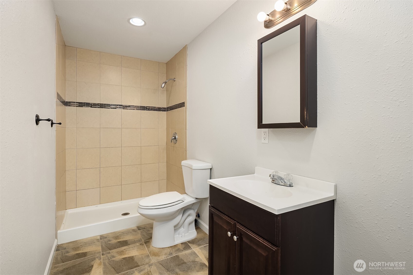5702 218th Street Property Photo 33