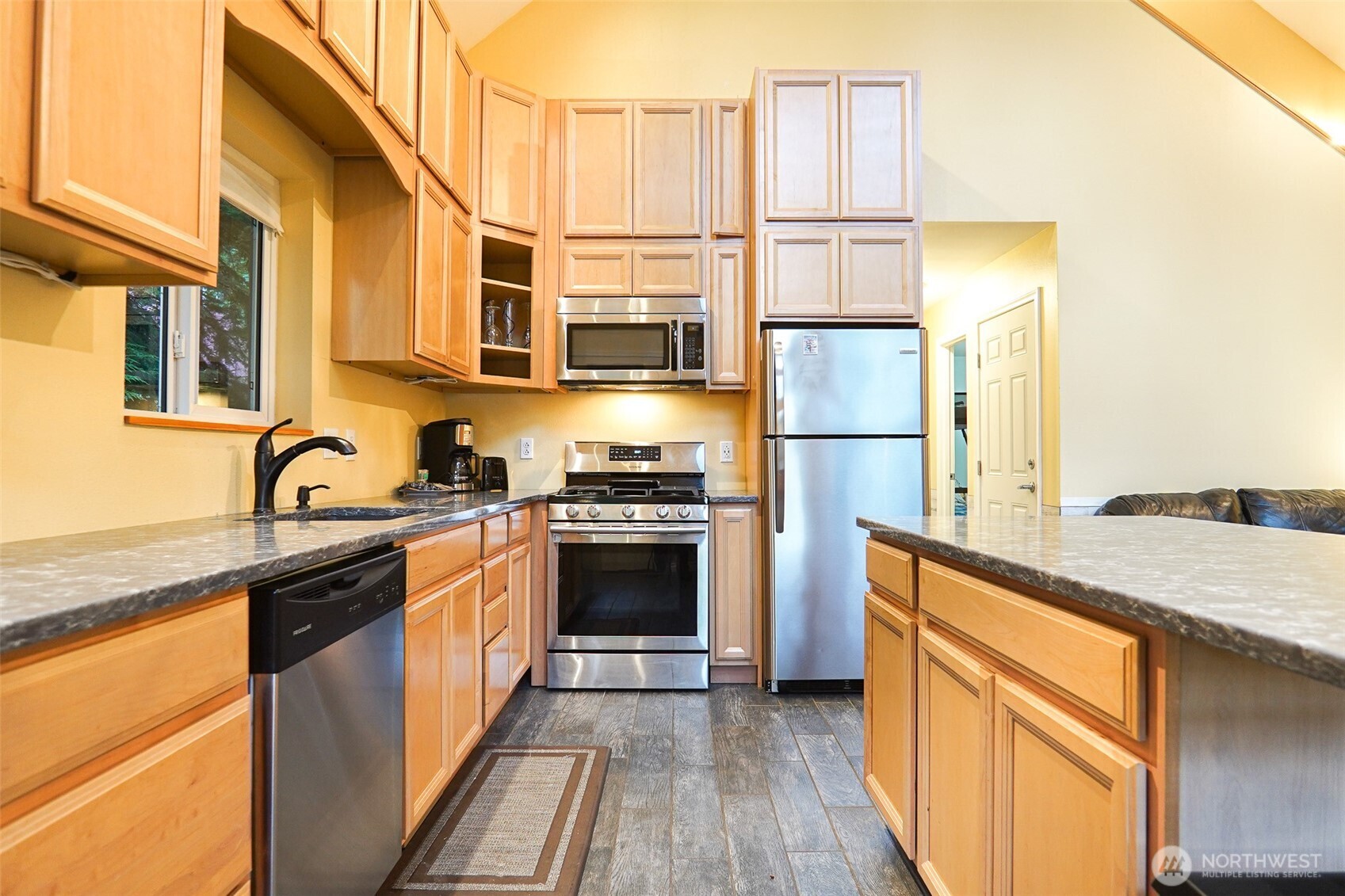 7548 Olsen Drive Property Photo 8