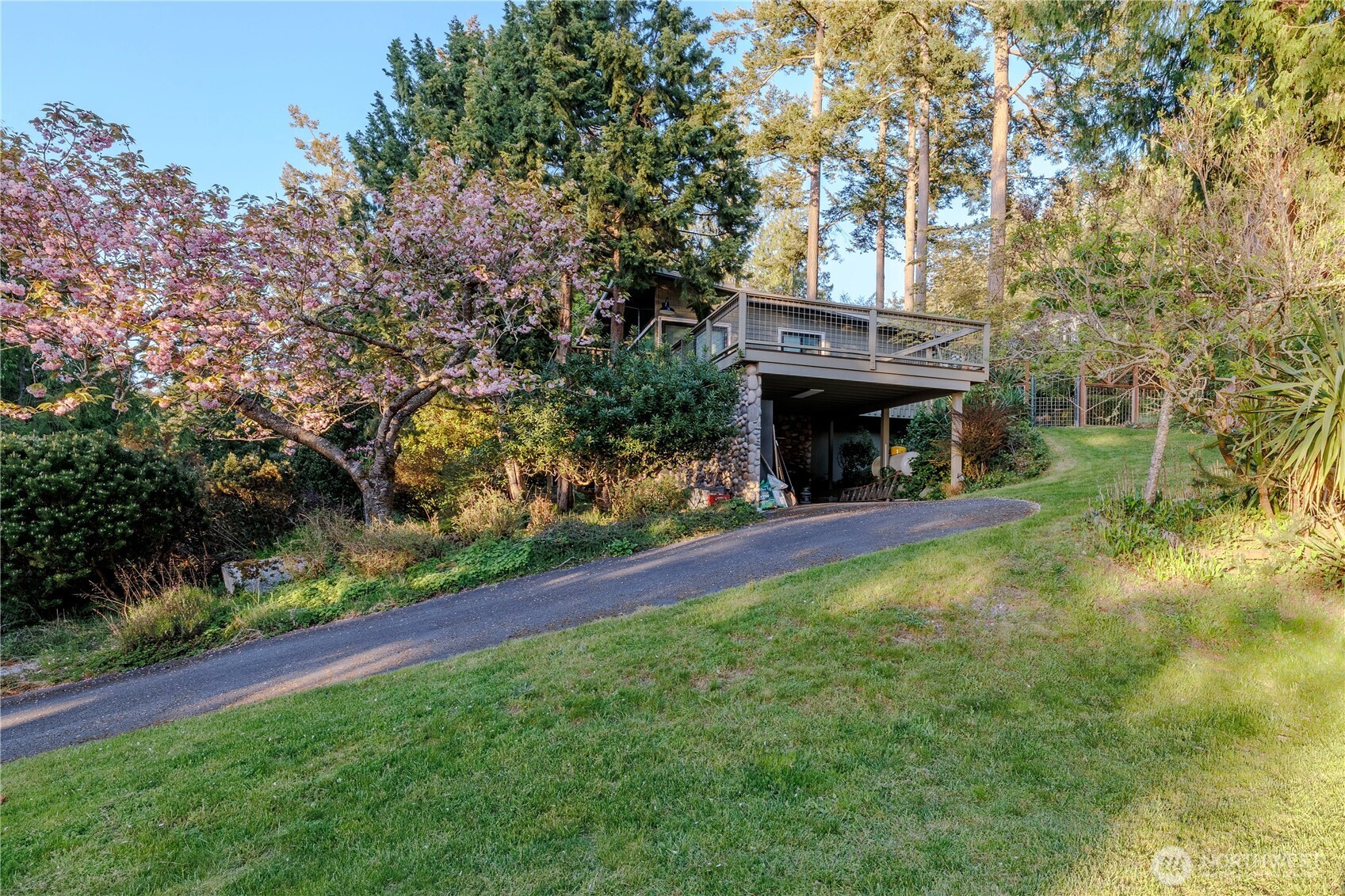 95 Marine Drive Property Photo 3