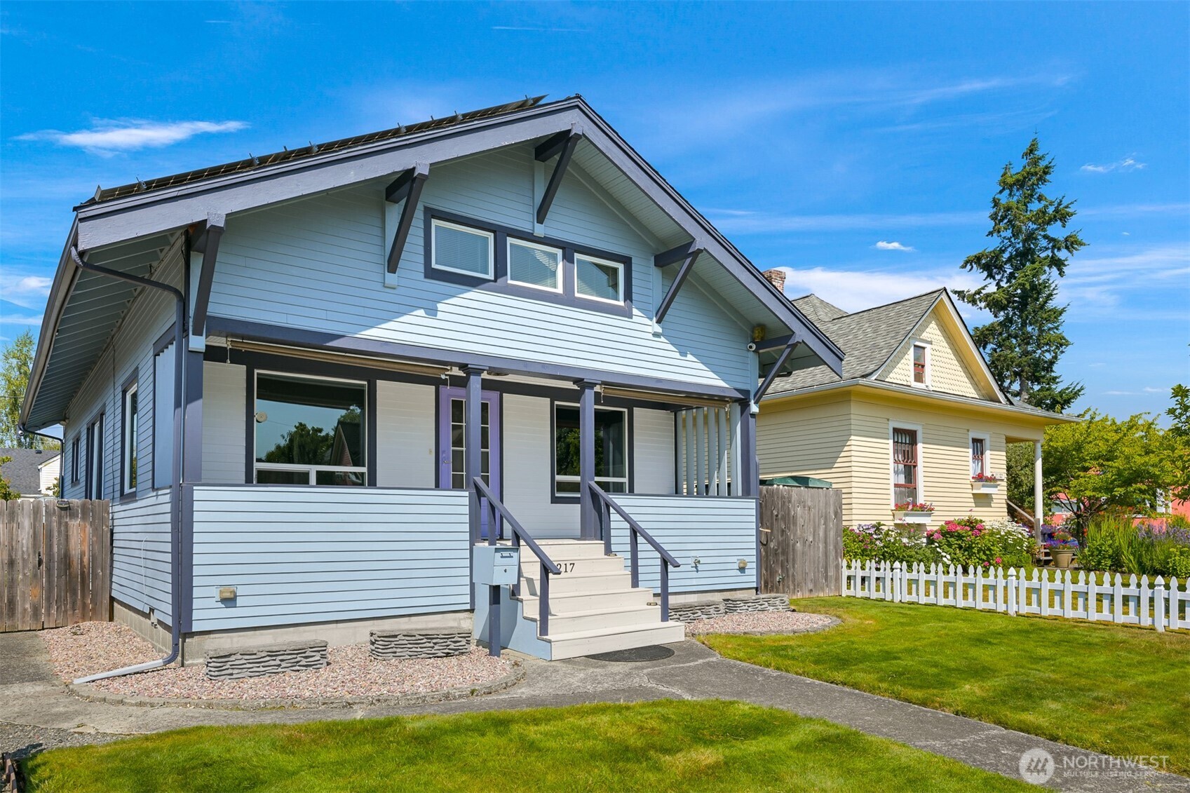 2217 Lynn Street Property Photo 6