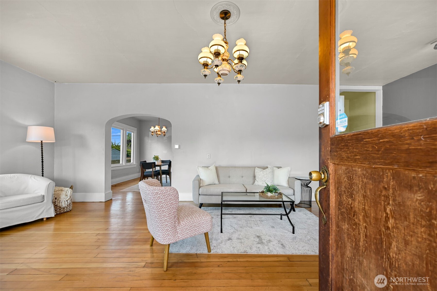 2217 Lynn Street Property Photo 7