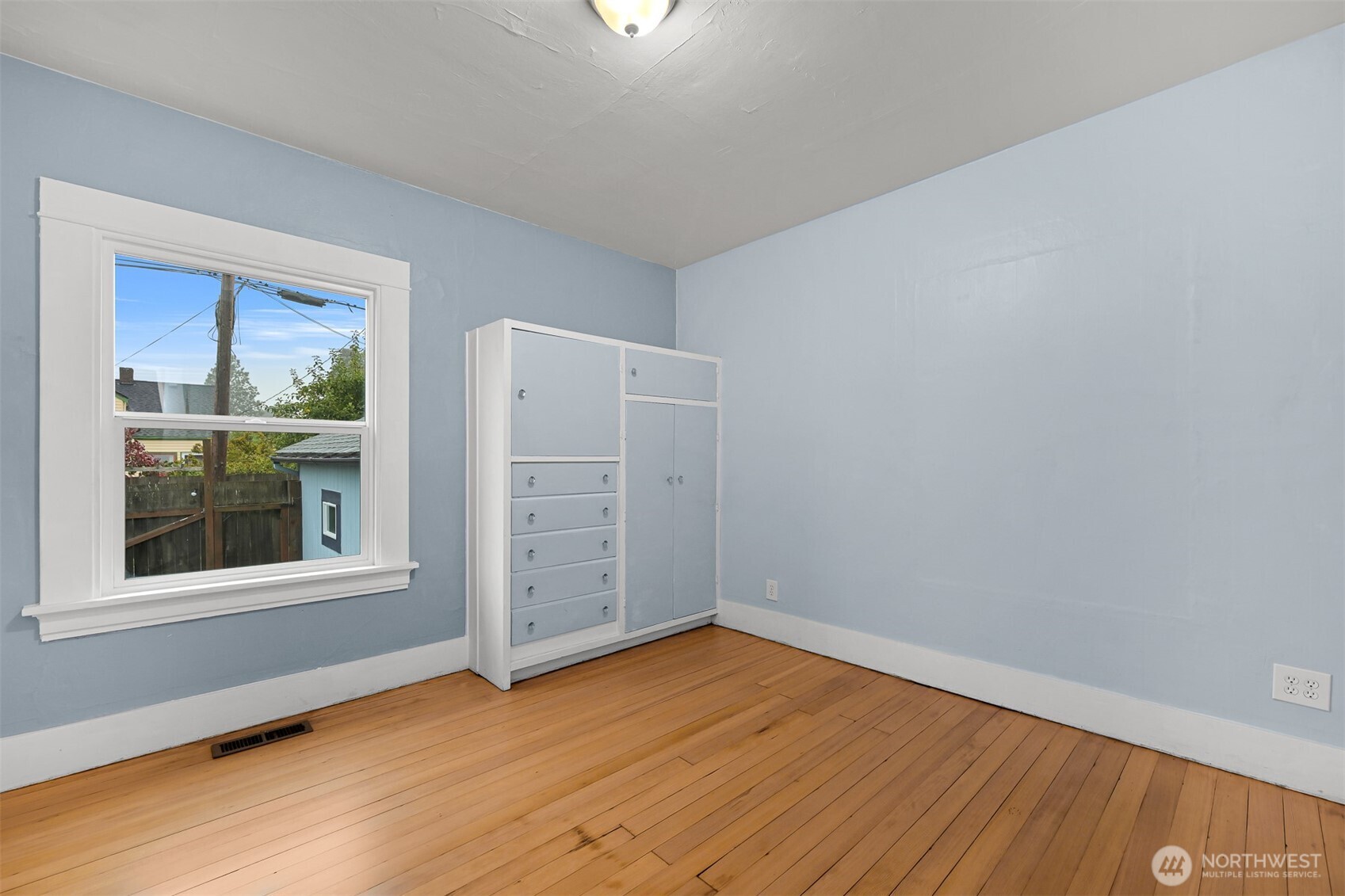 2217 Lynn Street Property Photo 22