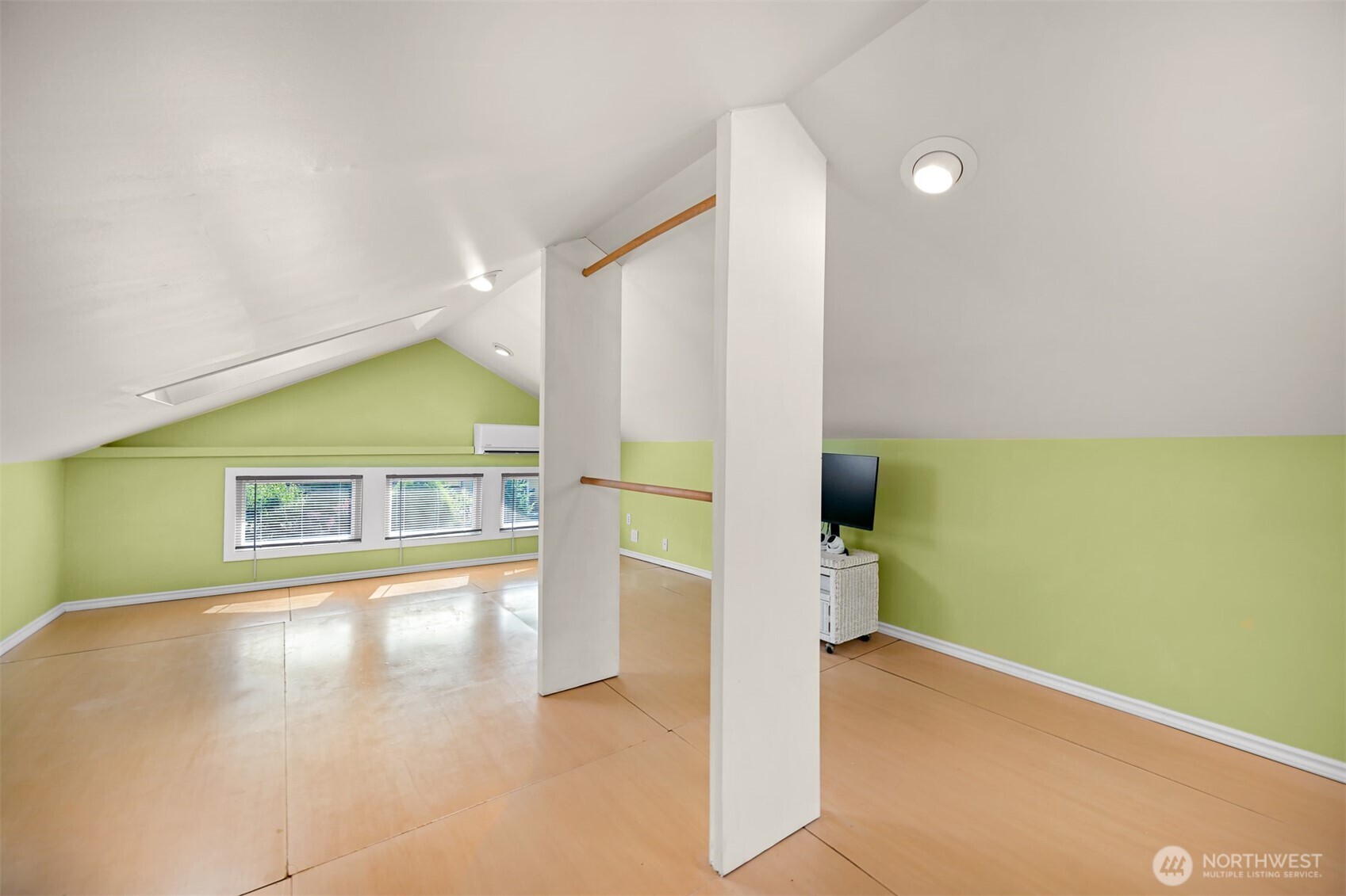 2217 Lynn Street Property Photo 23