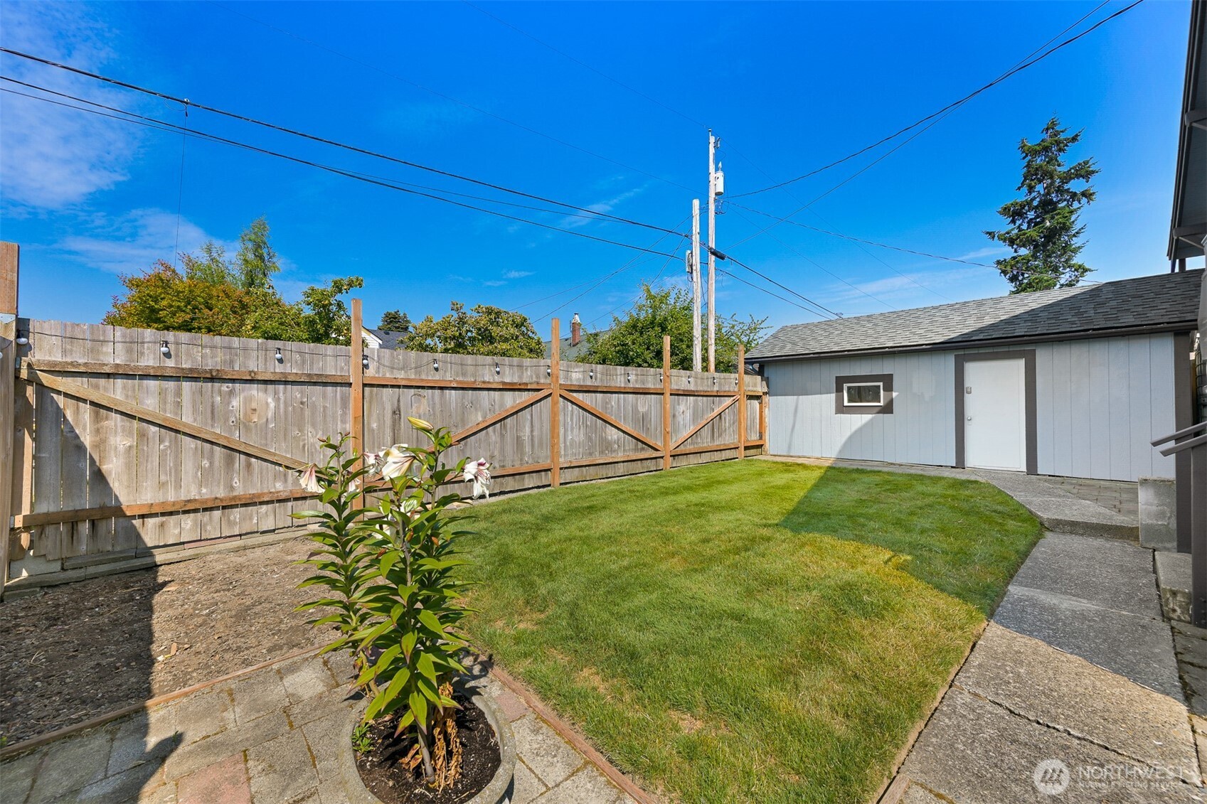 2217 Lynn Street Property Photo 31