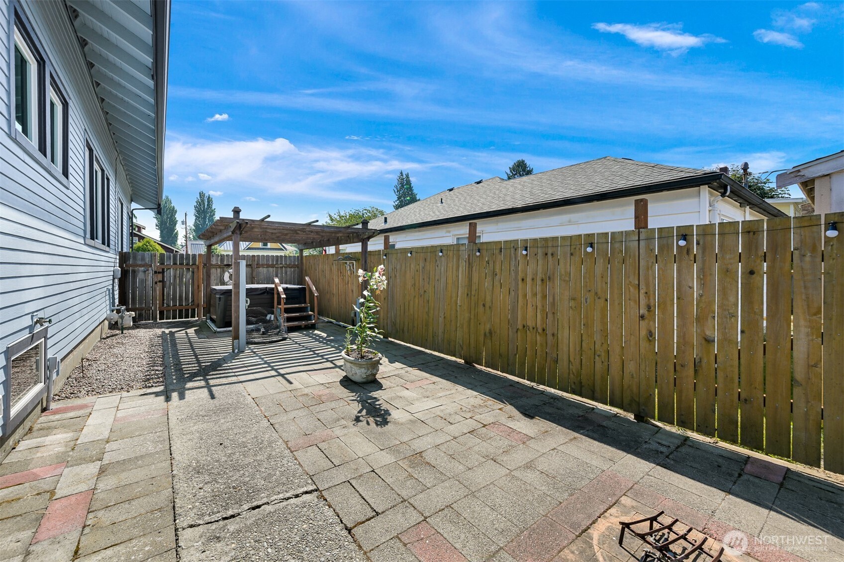 2217 Lynn Street Property Photo 32